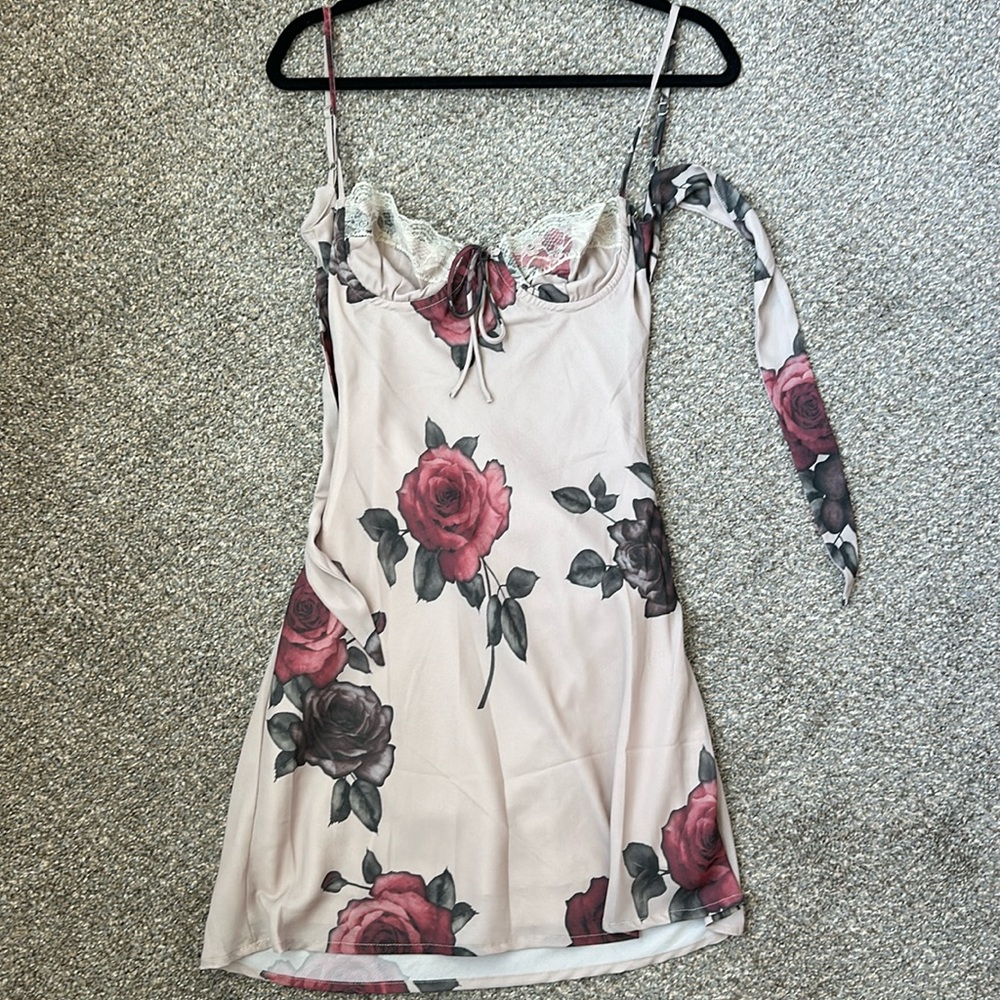 Princess Polly rose mini dress size 2